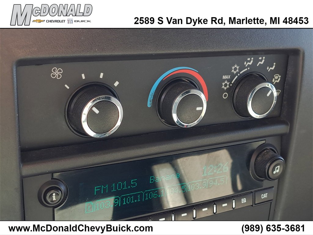 Used 2015 Chevrolet Express 2500 image 11