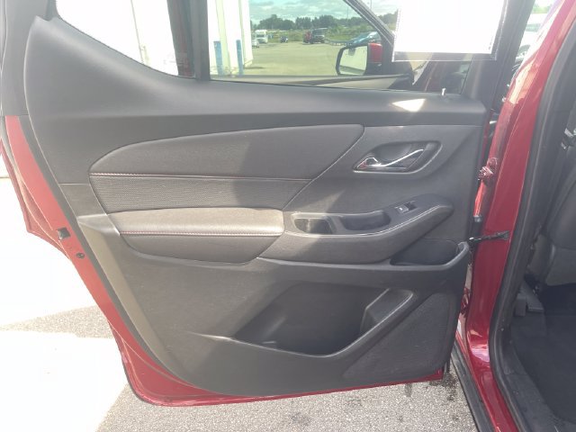 Used 2022 Chevrolet Traverse RS AWD/4WD image 27