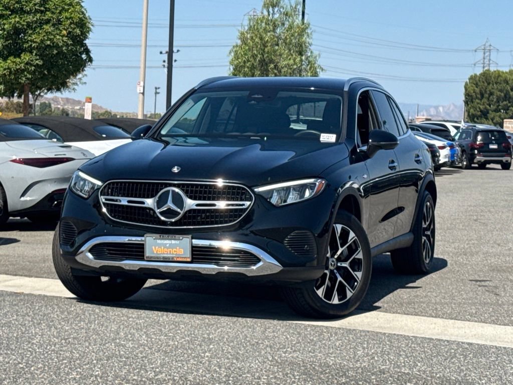 Certified 2025 Mercedes-Benz GLC 350e 4MATIC image 2