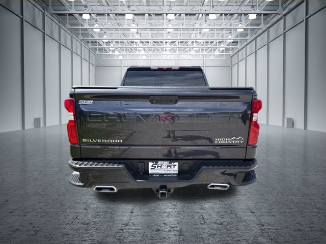 Used 2022 Chevrolet Silverado 1500 High Country w/ Max Trailering Package AWD/4WD image 4