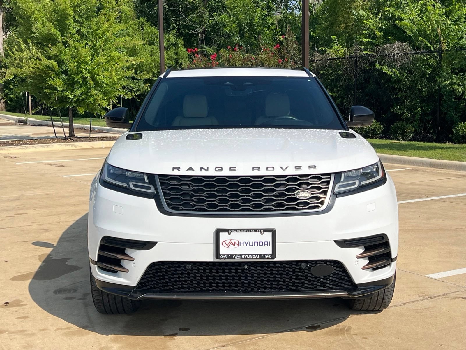 Used 2021 Land Rover Range Rover Velar R-Dynamic S AWD/4WD image 2