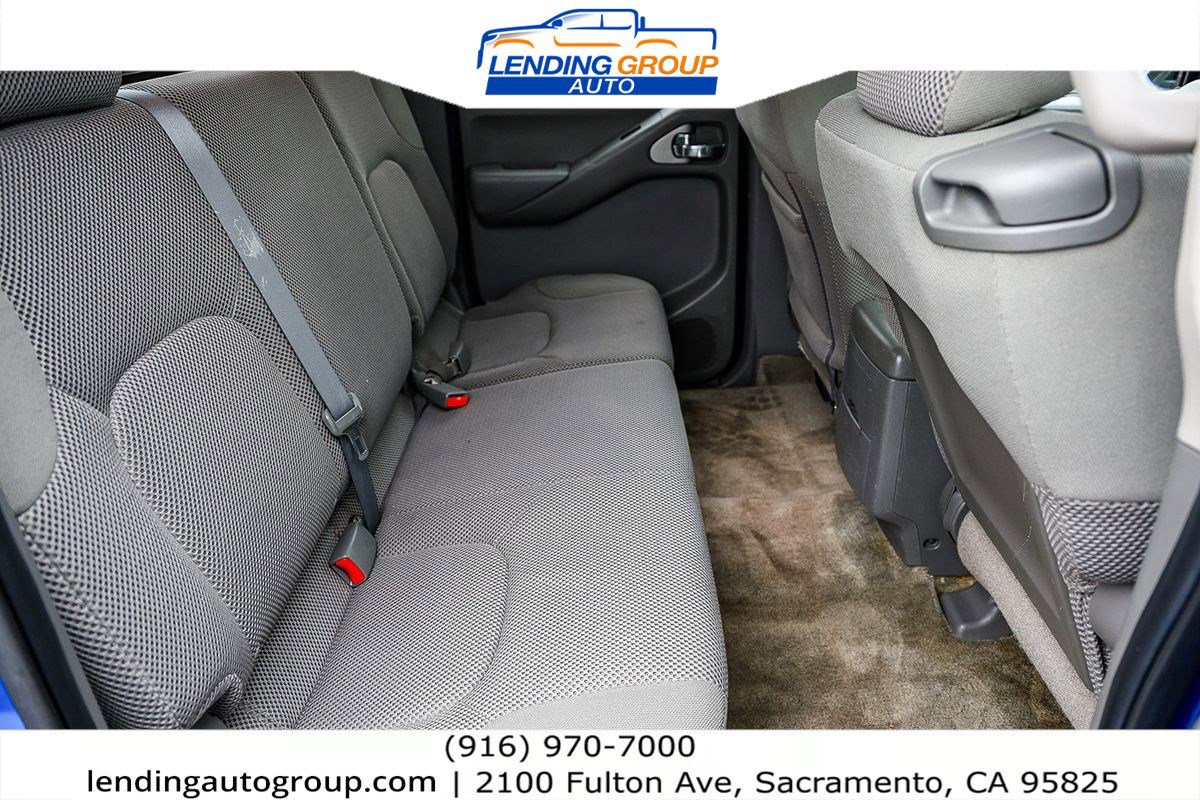 Used 2014 Nissan Frontier SV w/ SV Value Truck Package image 17