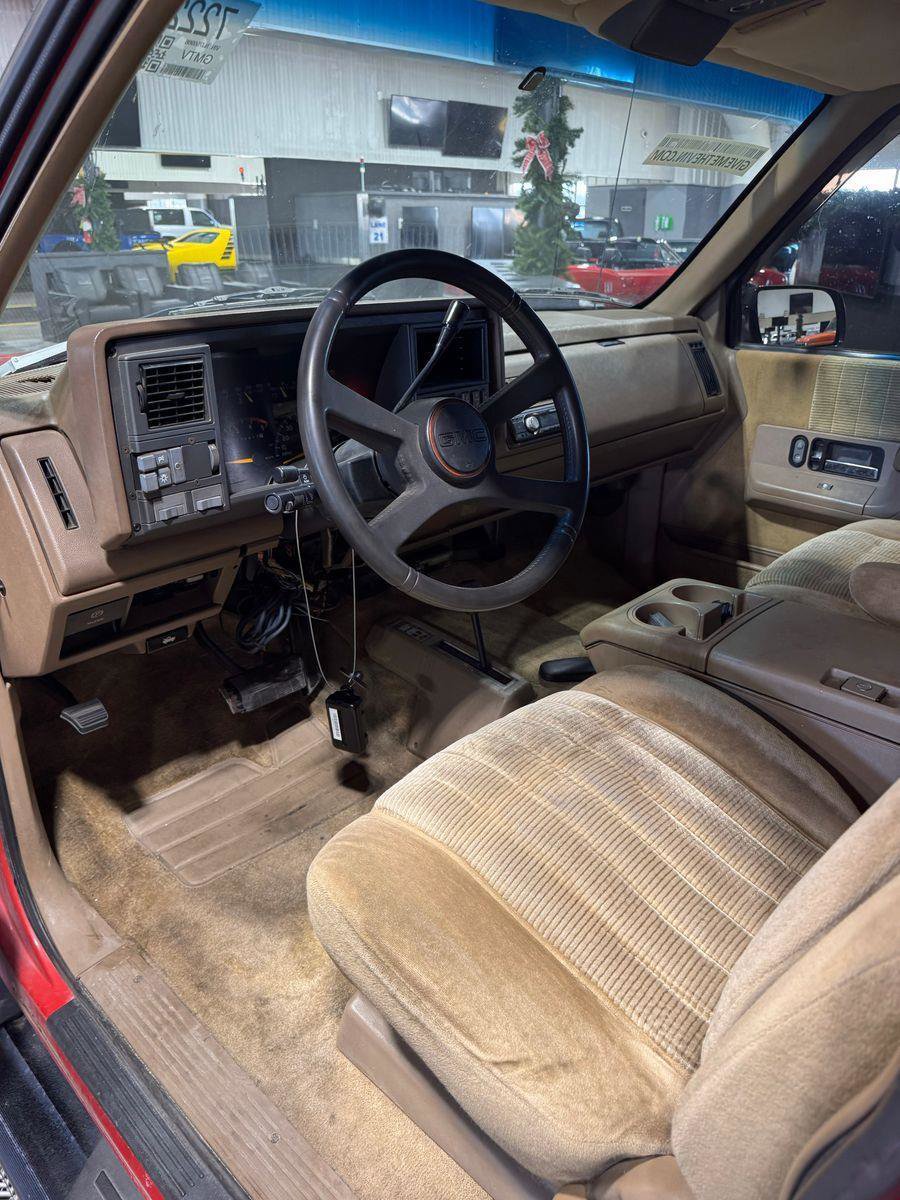 Used 1992 GMC Yukon 4WD 2-Door image 3