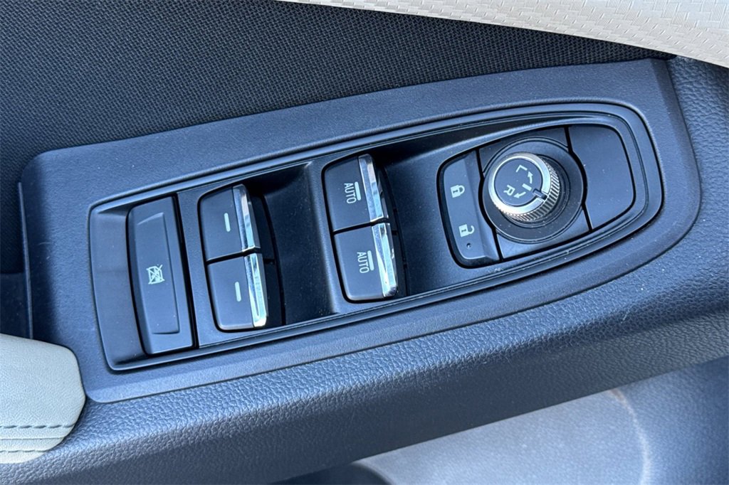 Used 2020 Subaru Ascent Premium w/ Convenience Package image 15