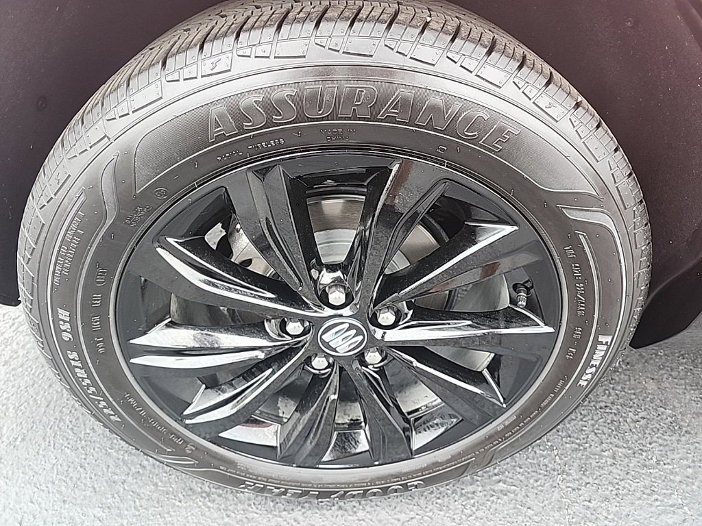 Certified 2024 Buick Envista Sport Touring w/ Convenience I Package image 11