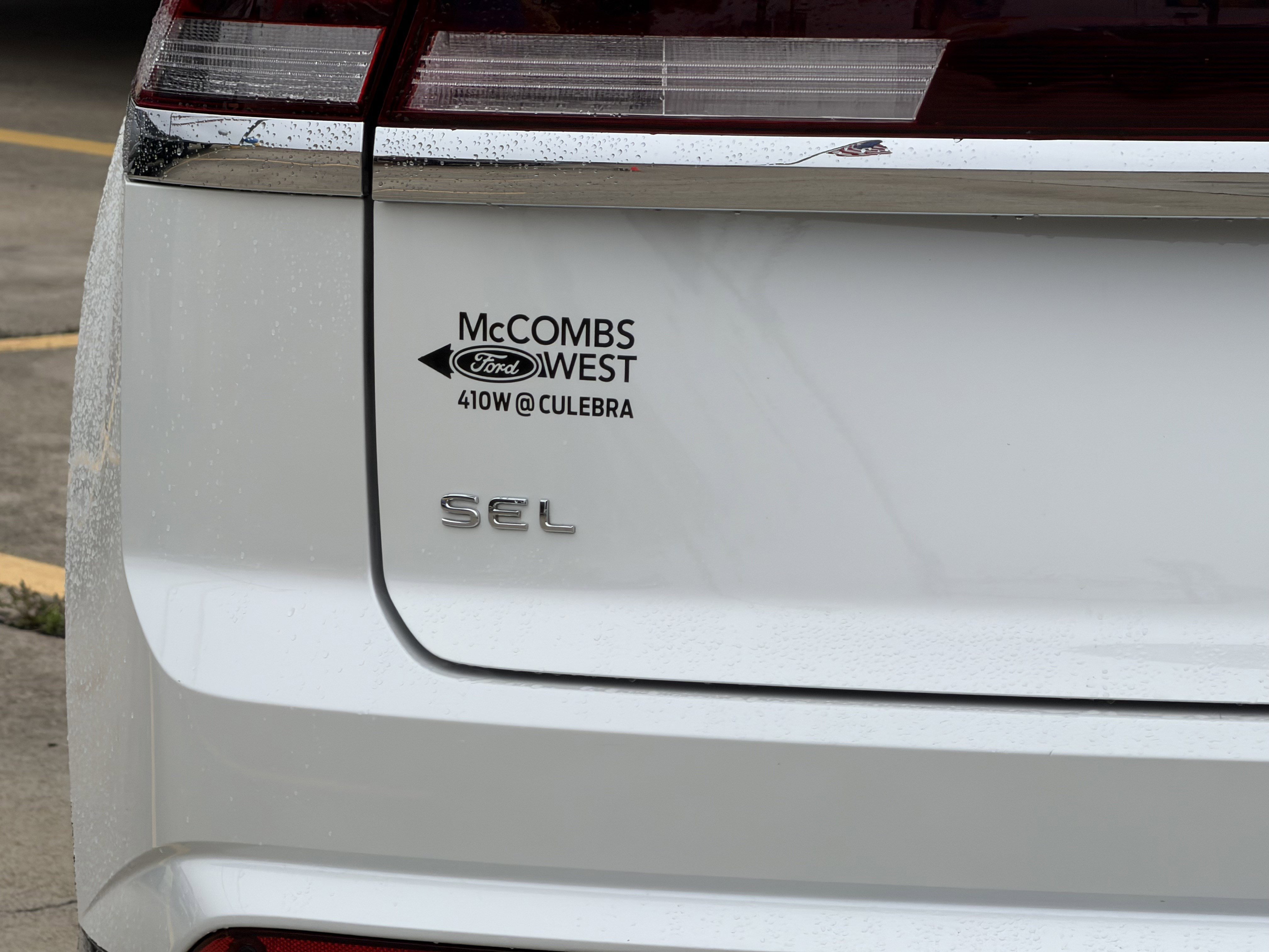 Used 2024 Volkswagen Atlas Cross Sport SEL Premium R-Line image 7