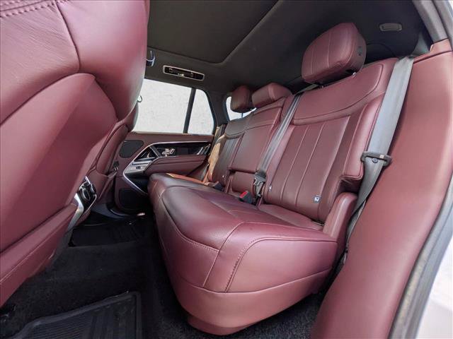Used 2023 Land Rover Range Rover SE AWD/4WD image 17