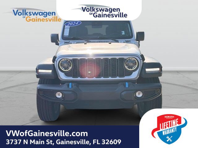 Used 2024 Jeep Wrangler Unlimited w/ Convenience Group AWD/4WD image 9