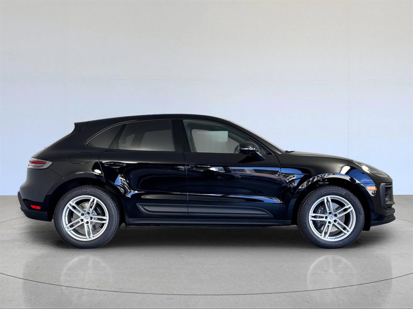 New 2026 Porsche Macan image 9