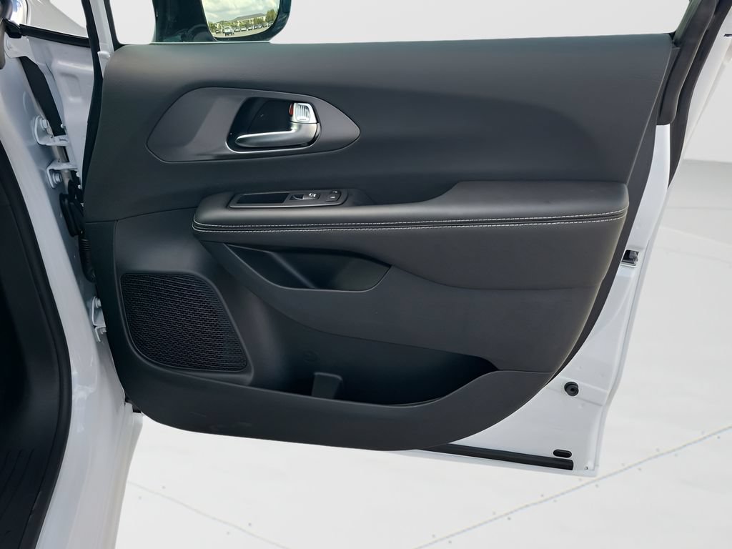 New 2026 Chrysler Voyager LX FWD image 42