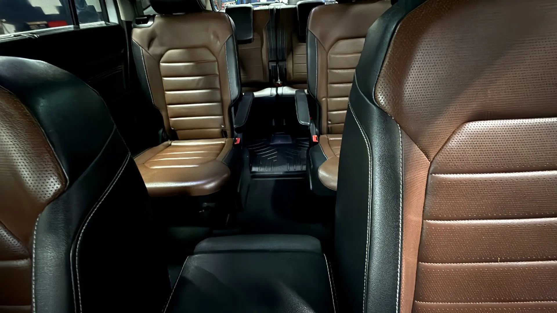 Used 2021 Volkswagen Atlas SEL Premium image 22