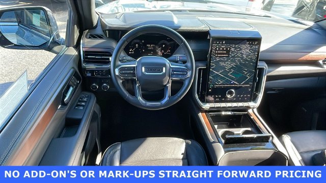 Used 2025 GMC Yukon Denali RWD image 13