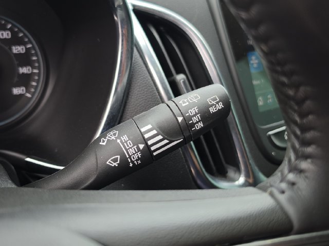 Used 2022 Chevrolet Equinox LT FWD image 23