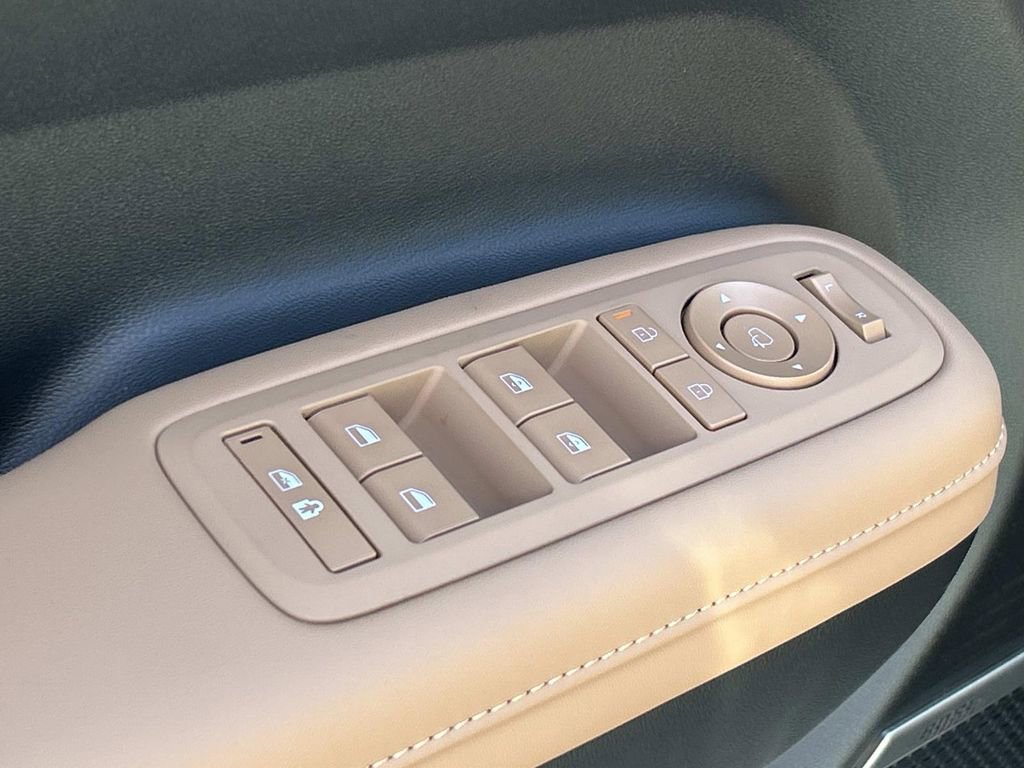 New 2026 Hyundai Santa Fe Limited image 18