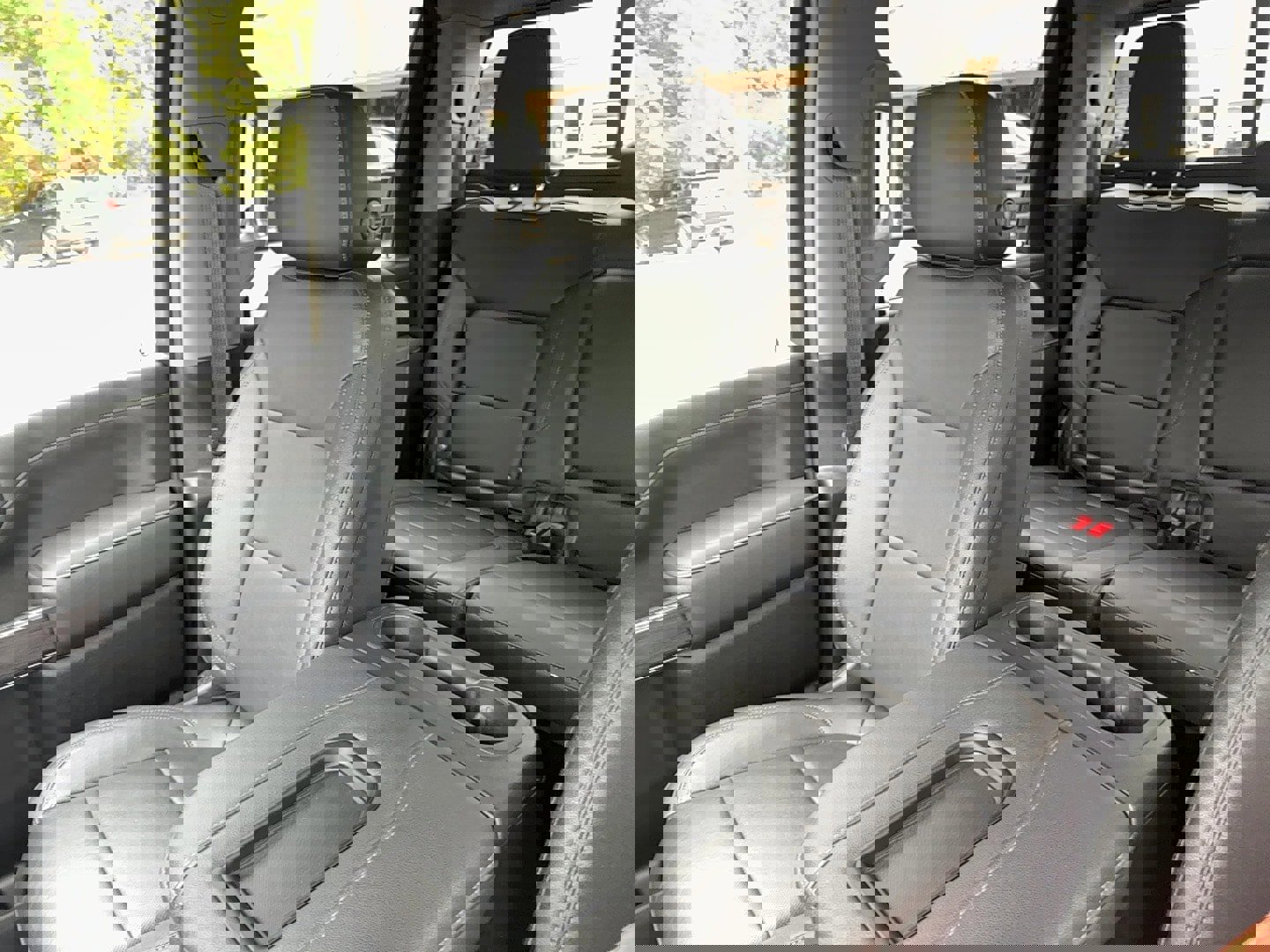 Used 2022 Chevrolet Silverado 2500 LTZ w/ LTZ Plus Package image 17