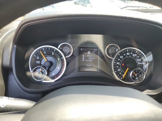 Used 2020 RAM 5500 Tradesman w/ Chrome Appearance Group AWD/4WD image 15