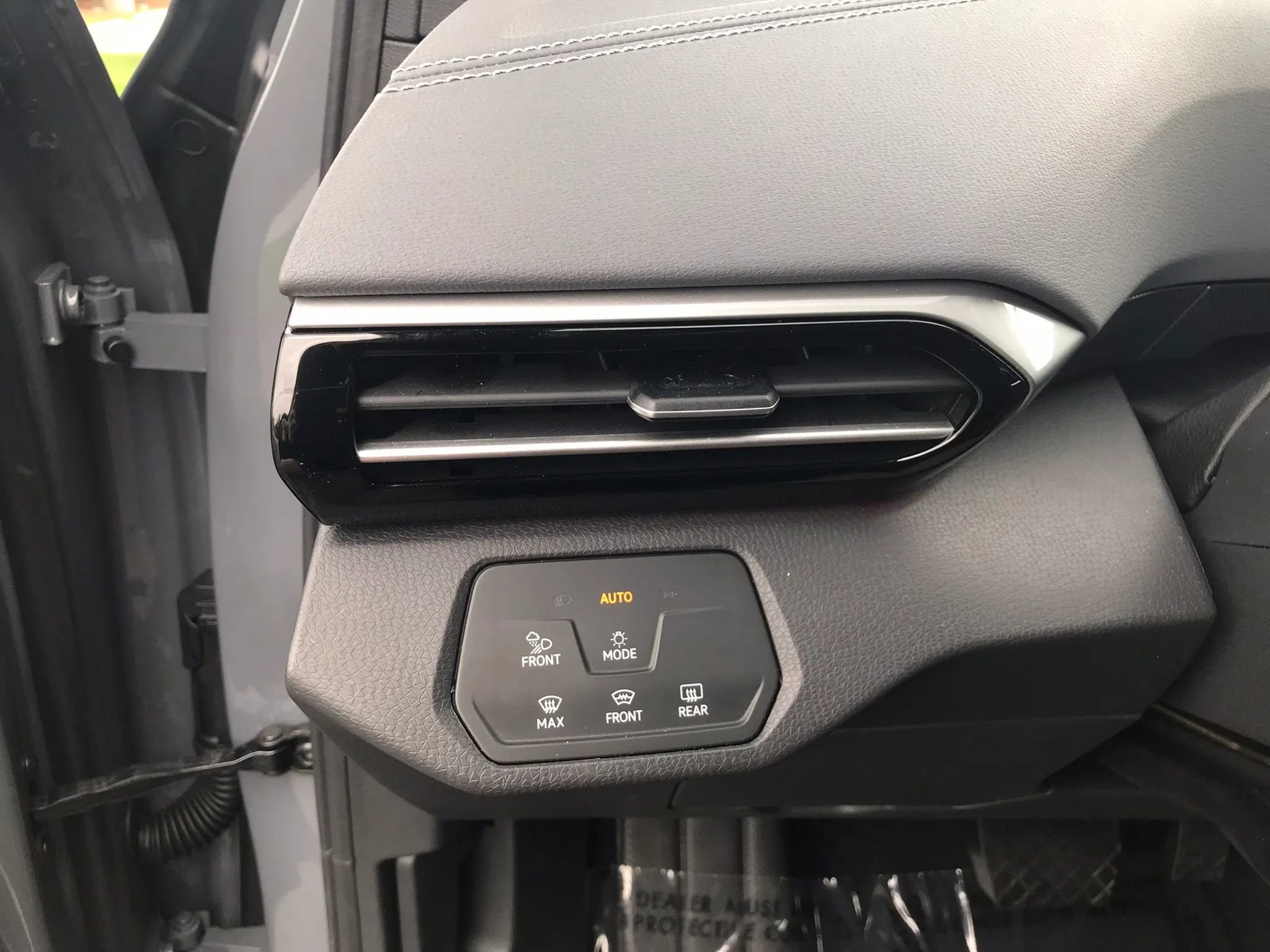 Used 2023 Volkswagen ID.4 Pro S Plus image 15