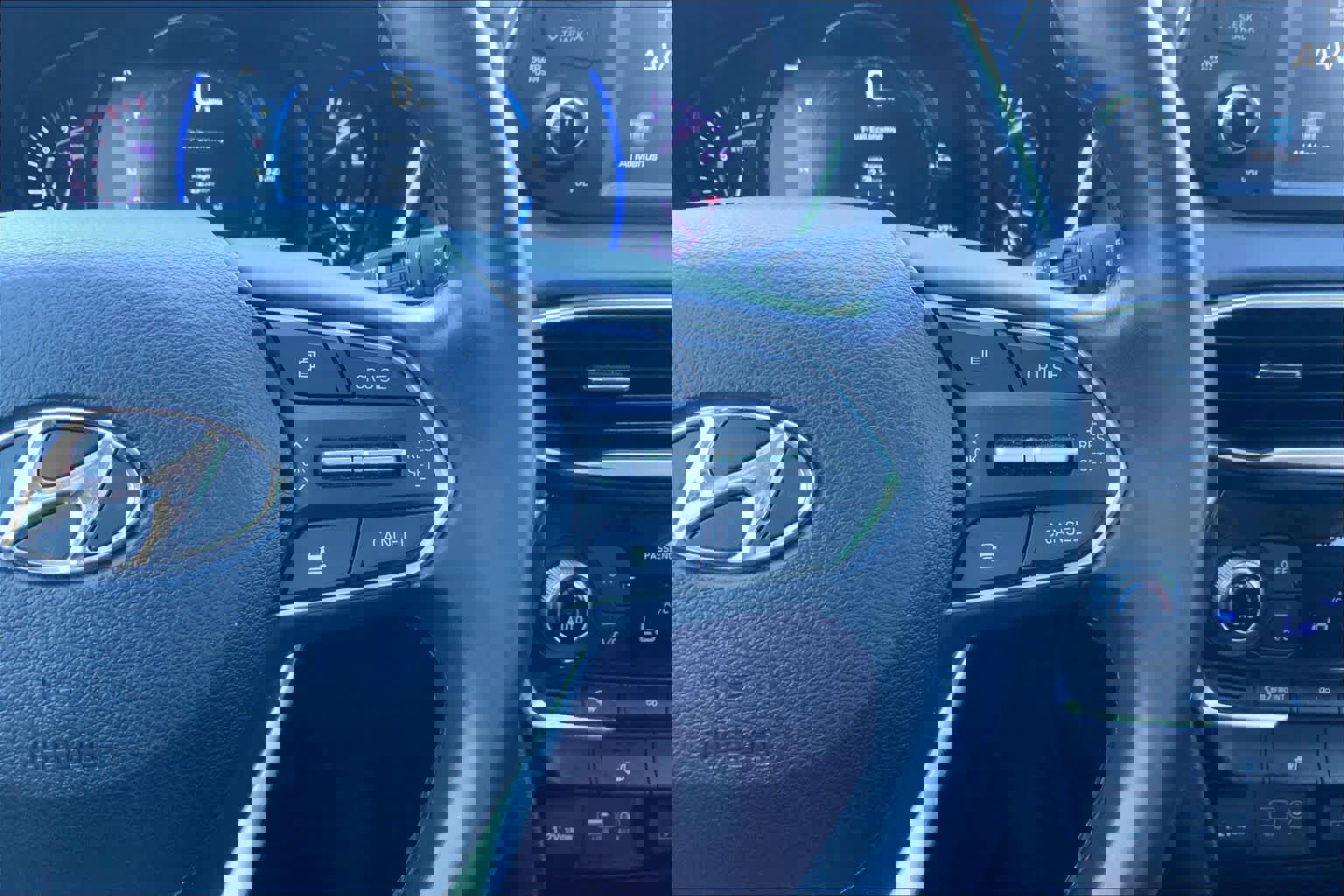 Used 2019 Hyundai Santa Fe SEL image 23