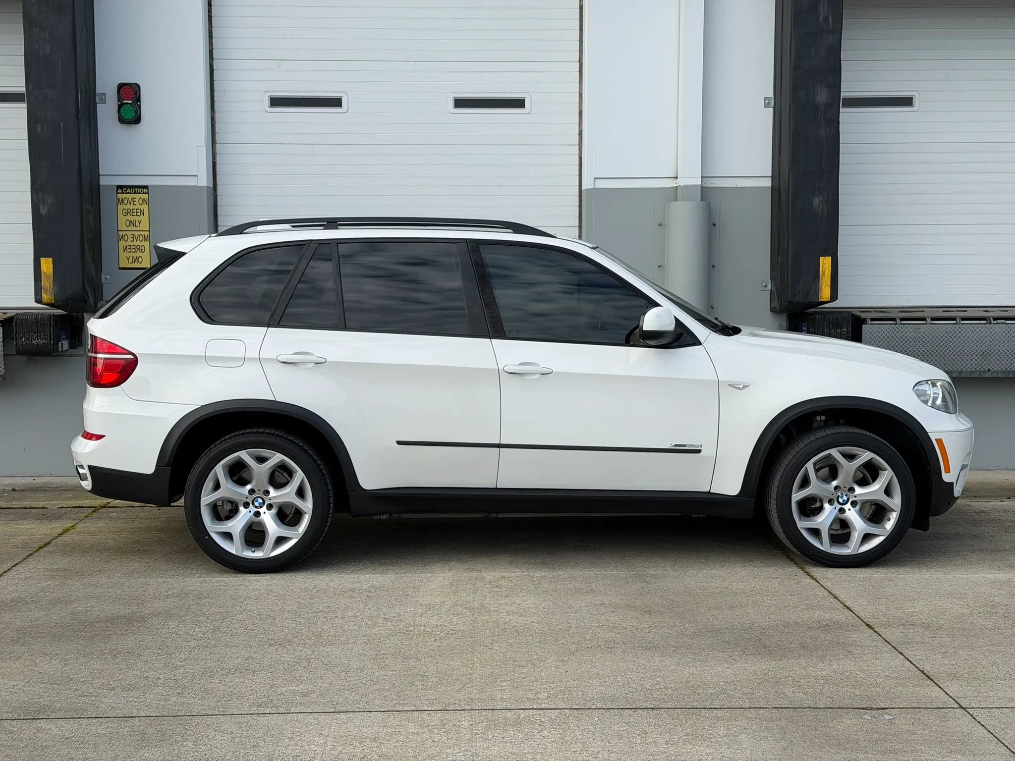 Used 2012 BMW X5 xDrive35i image 6