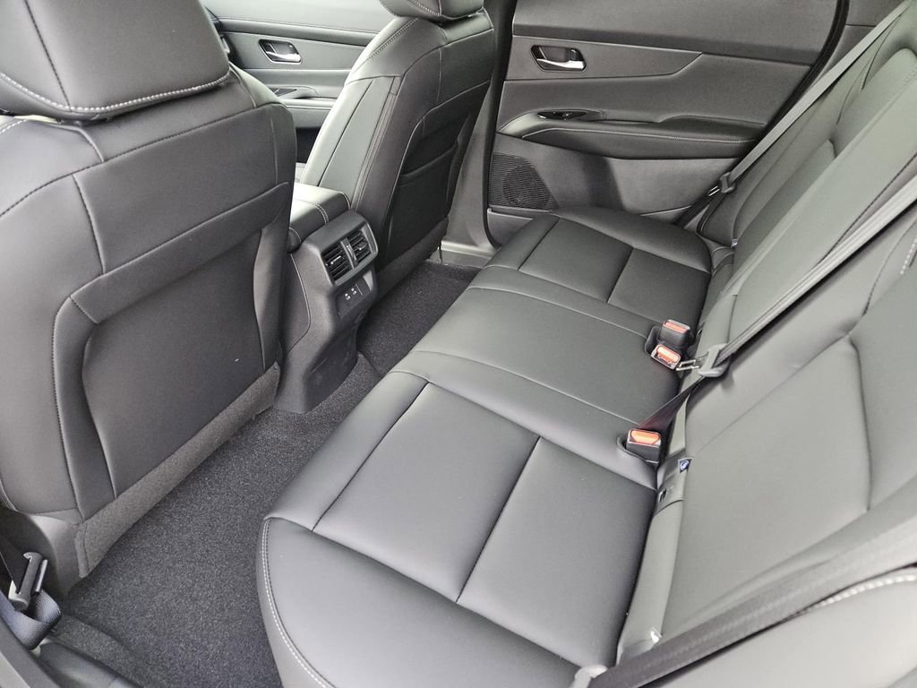 New 2025 Nissan Murano SV image 9