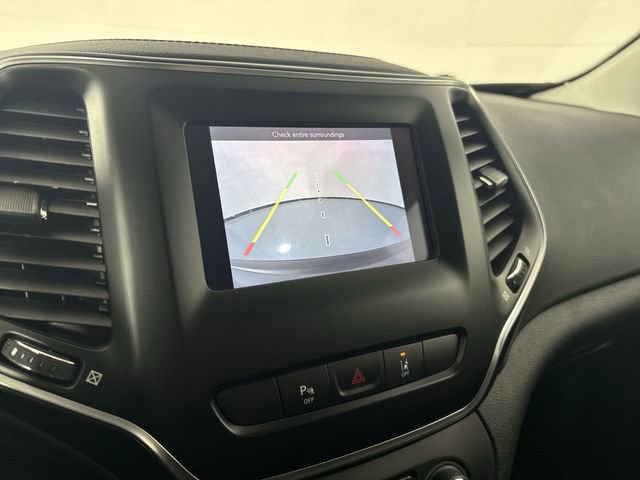 Used 2021 Jeep Cherokee Latitude Plus image 7