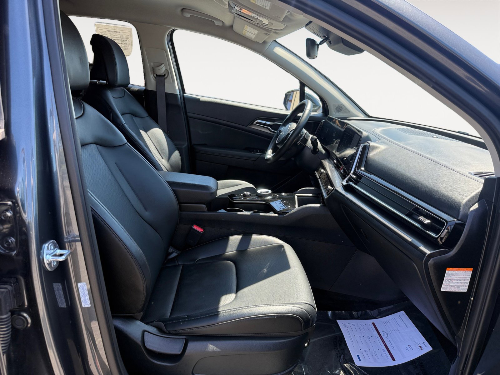 Used 2025 Kia Sportage EX AWD/4WD image 19