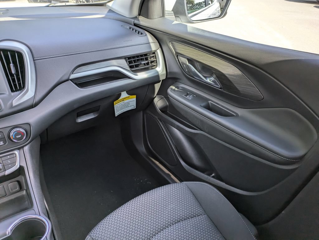 Used 2023 GMC Terrain SLE FWD image 17