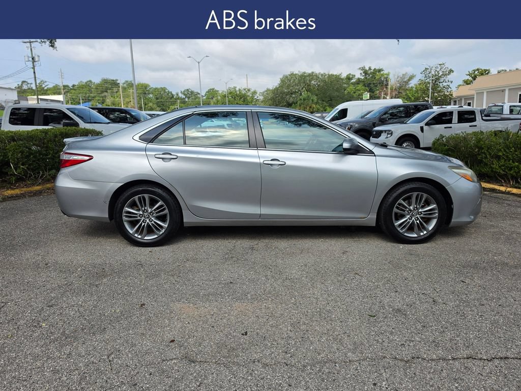 Used 2015 Toyota Camry SE FWD image 6