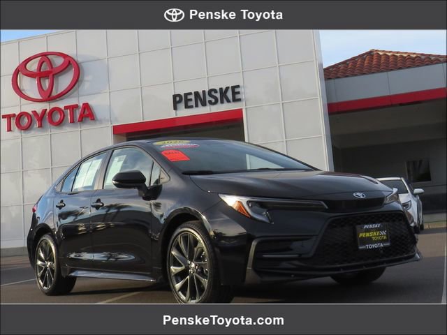 Certified 2026 Toyota Corolla SE image 1