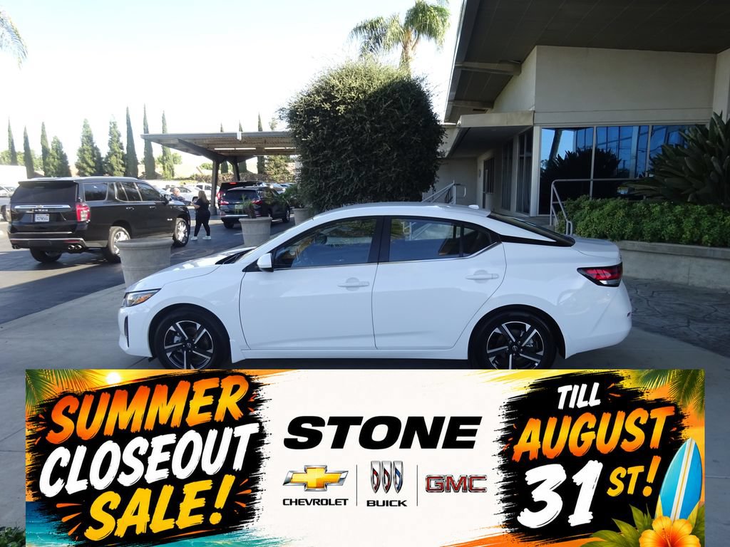 Used 2025 Nissan Sentra SV FWD image 4