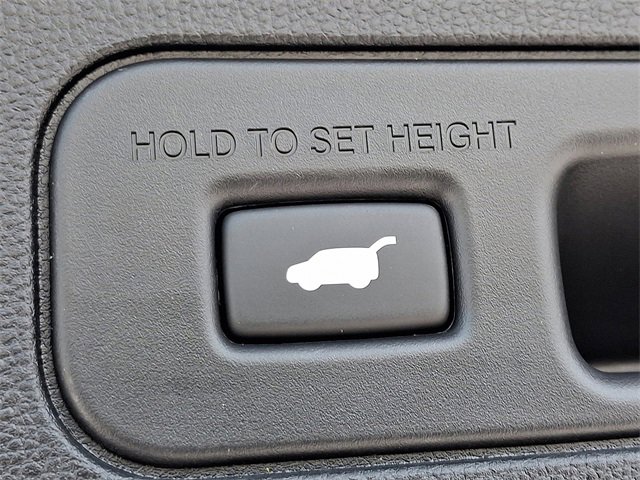 Certified 2025 Acura MDX SH-AWD image 31