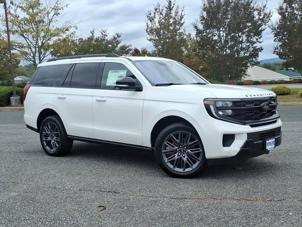 New 2025 Ford Expedition Platinum image 2
