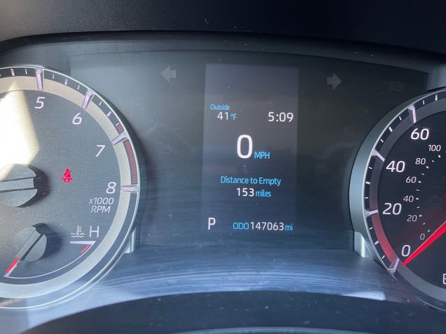Used 2020 Toyota Highlander LE AWD/4WD image 23
