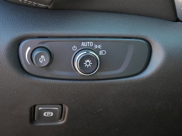 Used 2023 Chevrolet Blazer LT w/ Convenience Package image 18