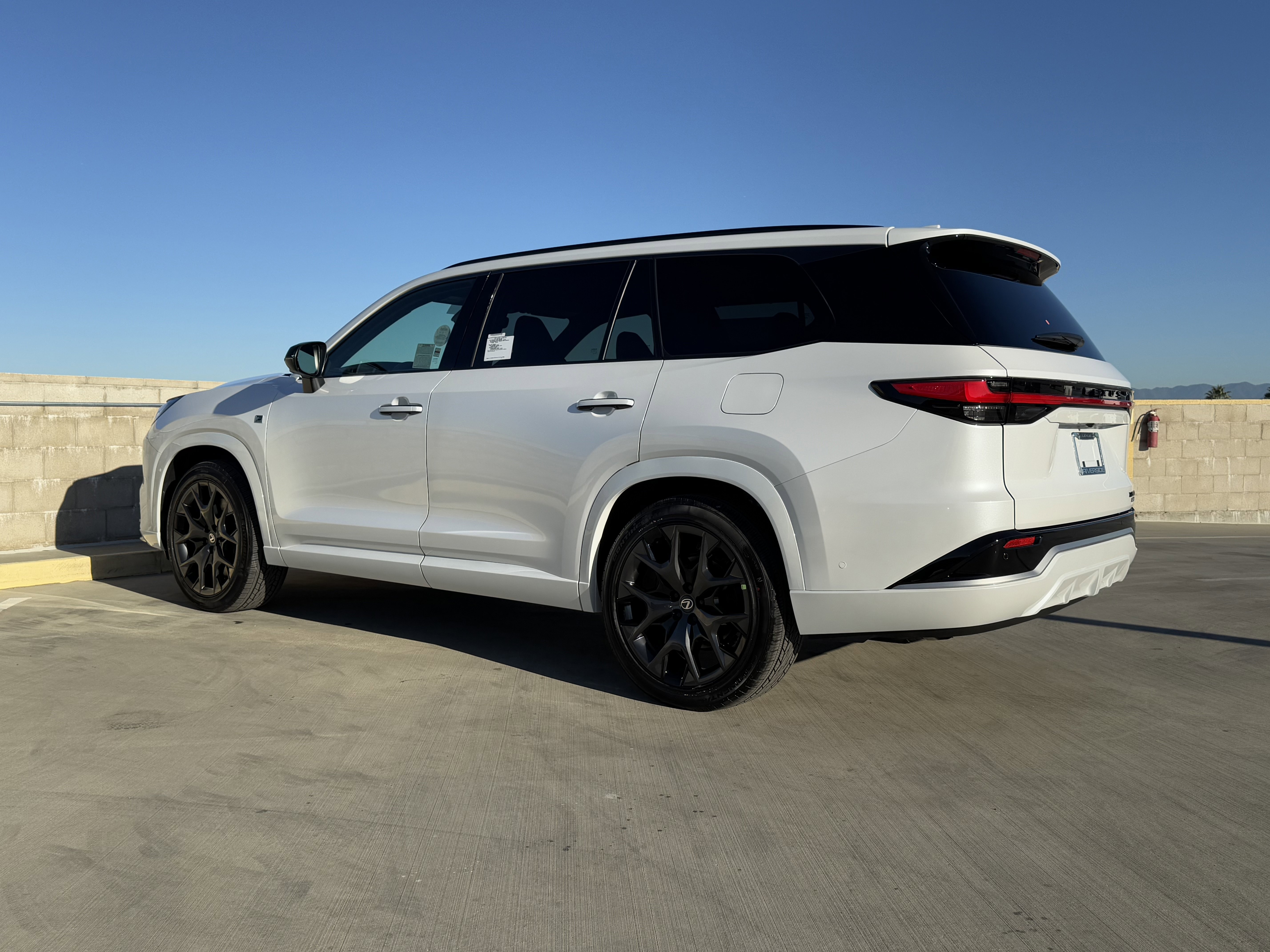 New 2026 Lexus TX 500h AWD image 10