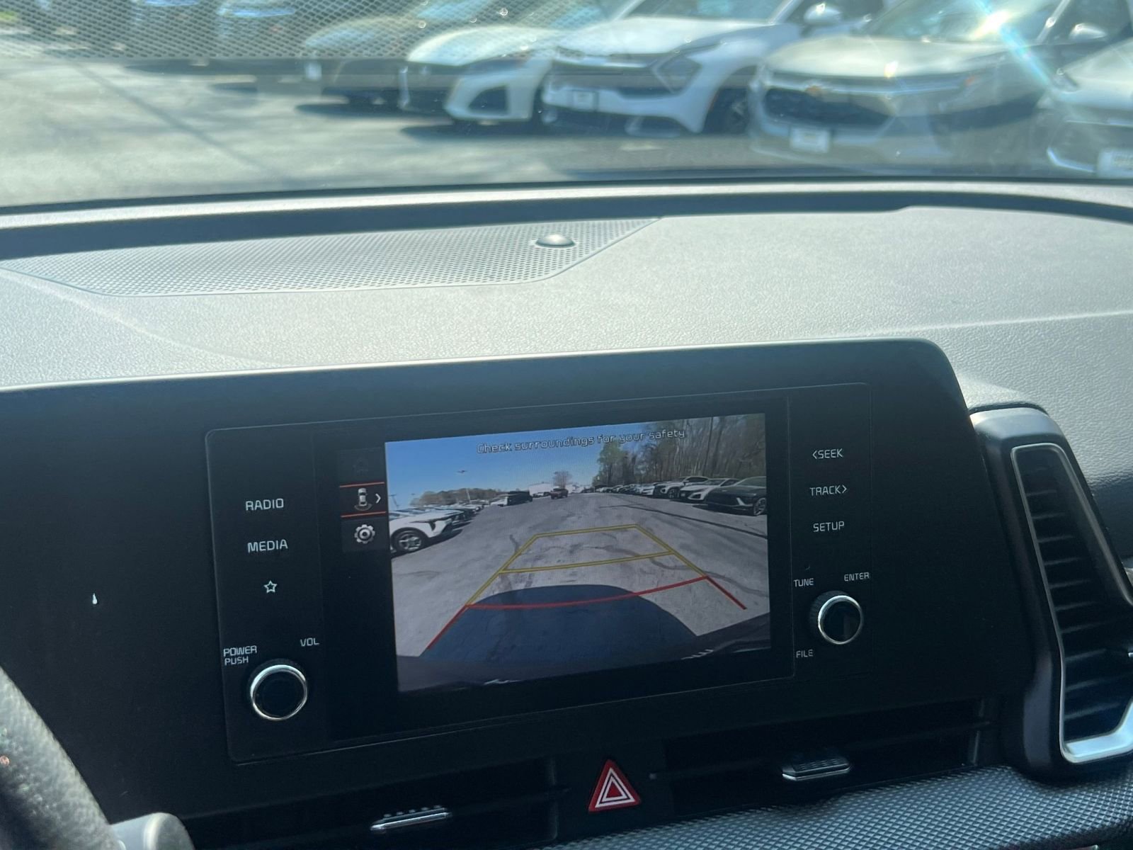 Used 2025 Kia Sportage LX image 20