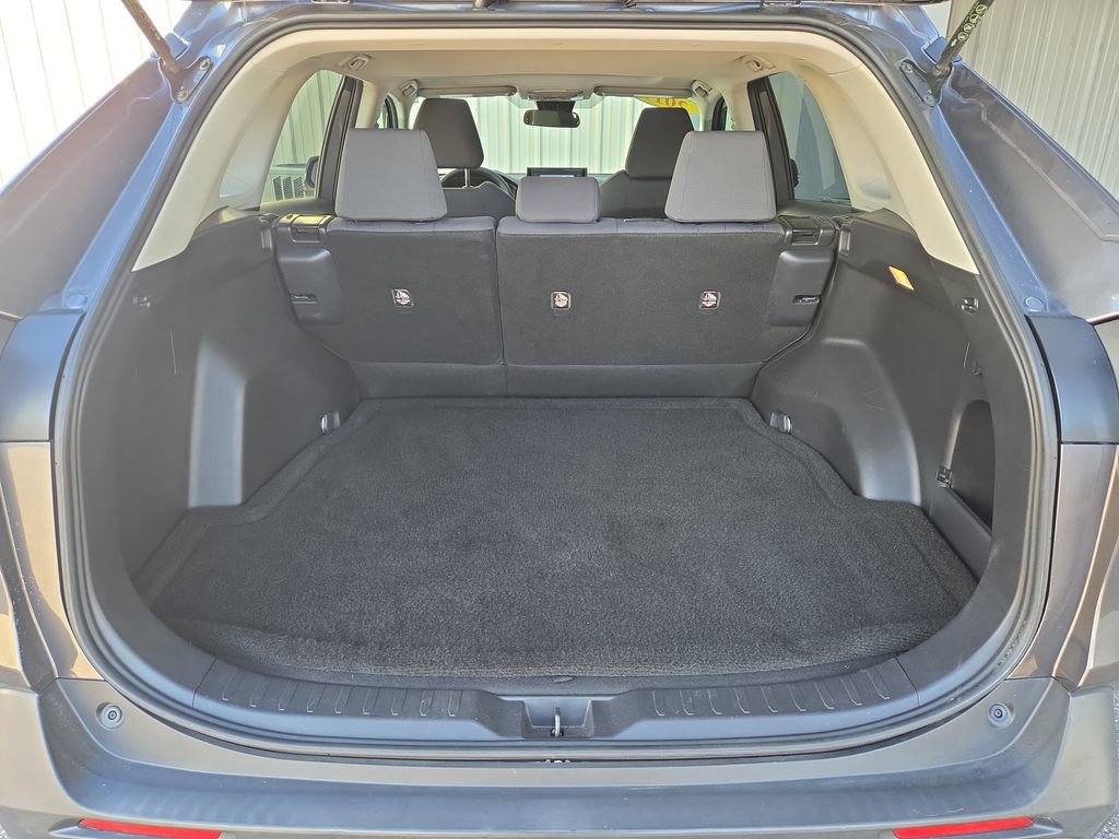 Used 2019 Toyota RAV4 XLE FWD image 28
