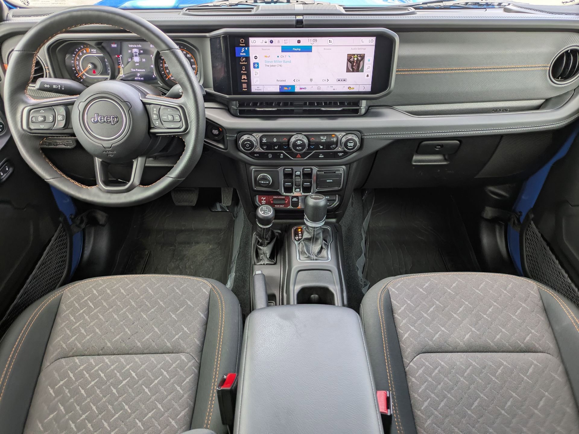 Used 2024 Jeep Gladiator Mojave w/ Convenience Group image 18