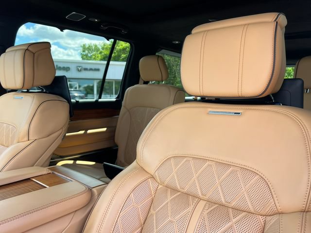 Used 2024 Jeep Grand Wagoneer L Series III w/ Rear Seat Video Group 1 AWD/4WD image 14