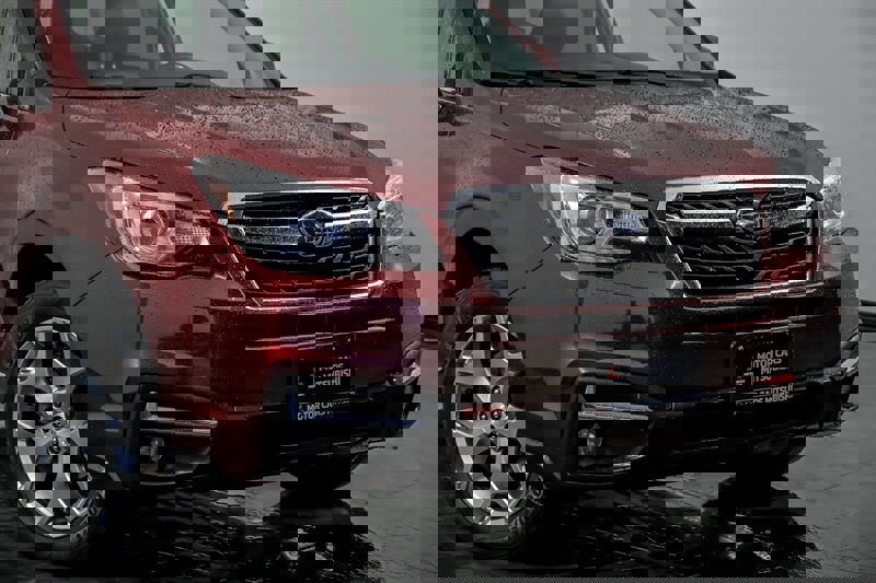 Used 2017 Subaru Forester 2.5i Touring image 2