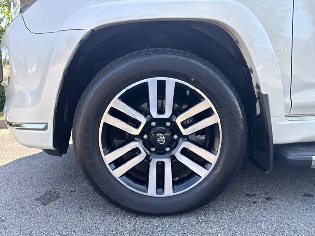 Used 2018 Toyota 4Runner Limited AWD/4WD image 11