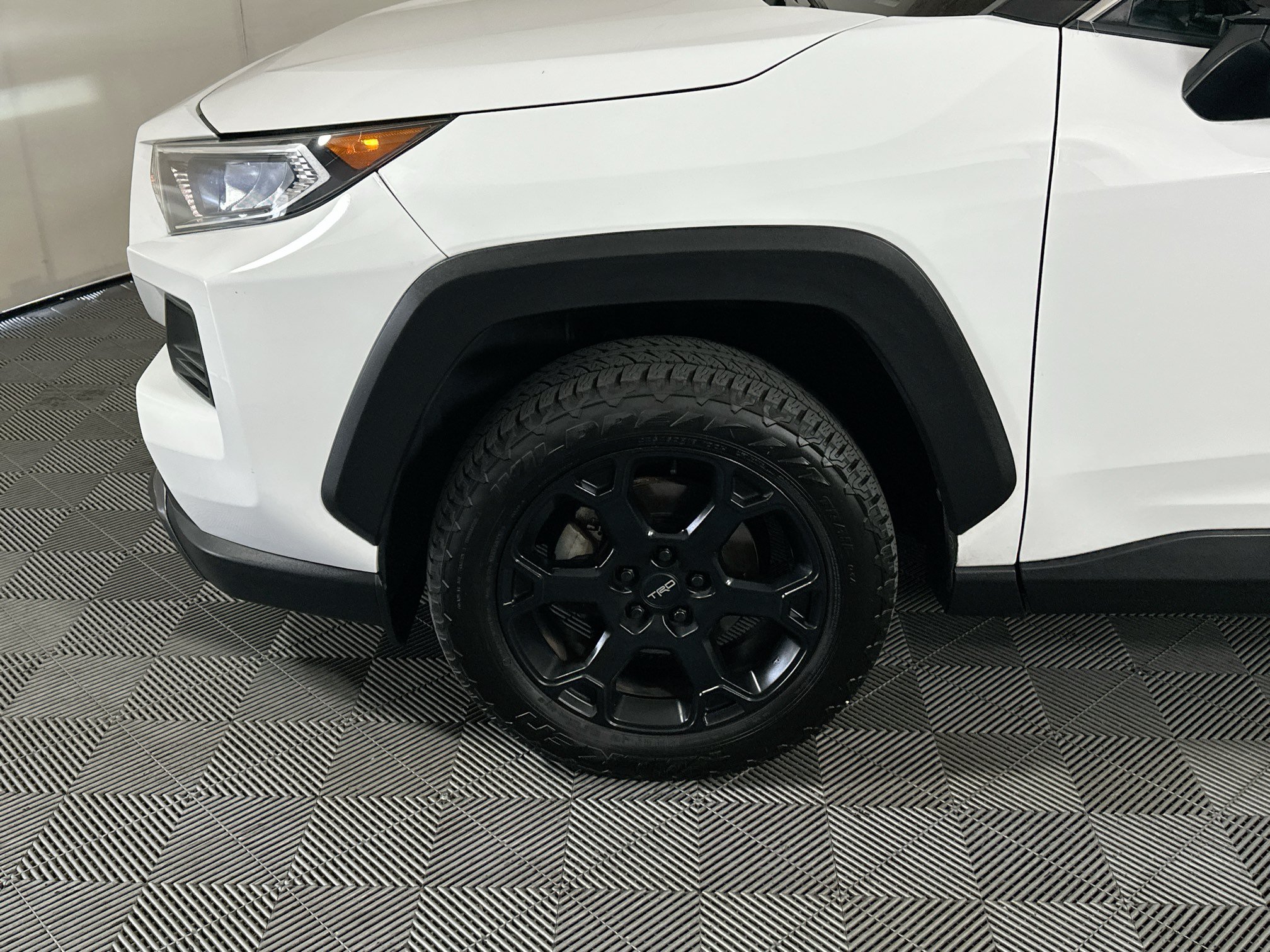 Used 2020 Toyota RAV4 TRD Off-Road w/ TRD Off-Road Weather Package AWD/4WD image 11