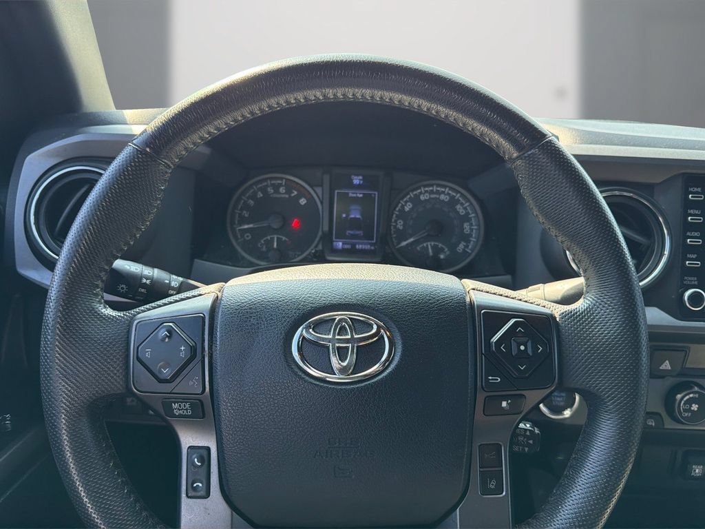 Used 2020 Toyota Tacoma TRD Off-Road AWD/4WD image 20