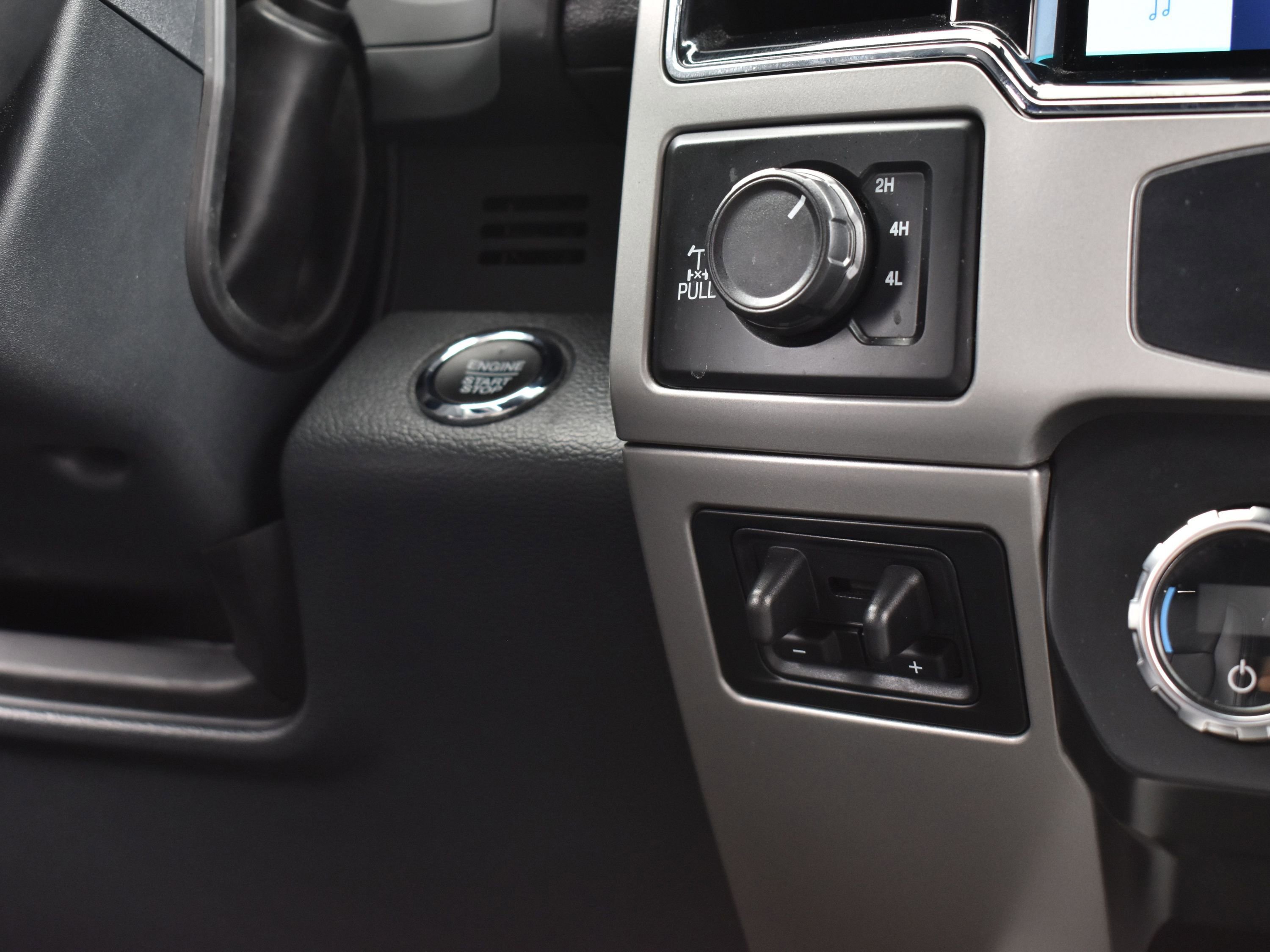 Used 2022 Ford F250 Lariat w/ Lariat Ultimate Package image 35