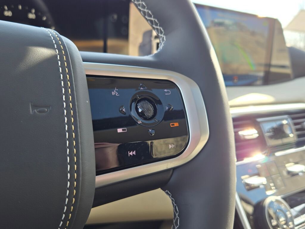 New 2026 Nissan Armada Platinum Reserve w/ Accent Package image 34