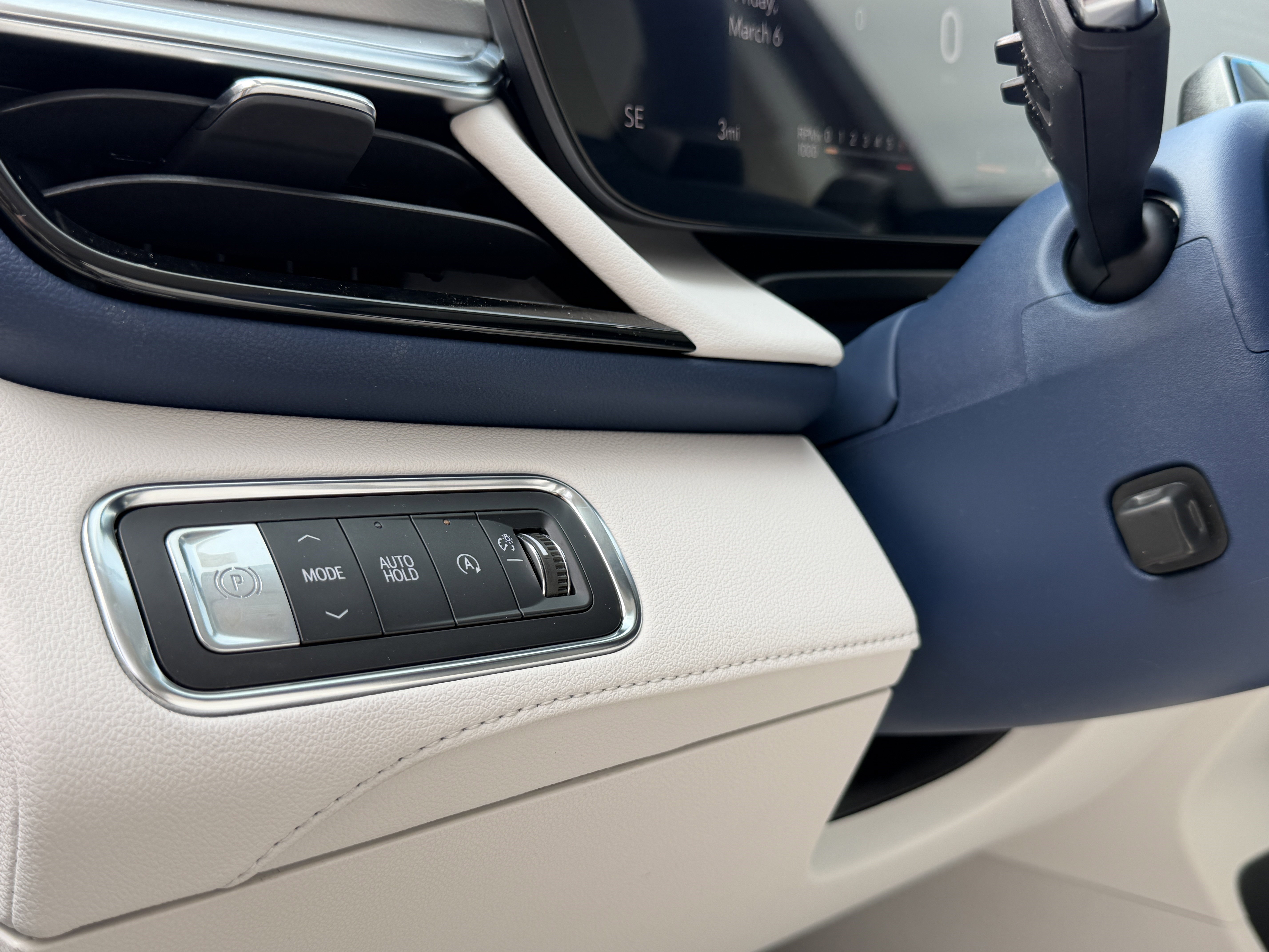 New 2026 Buick Enclave Avenir w/ Super Cruise Package image 14