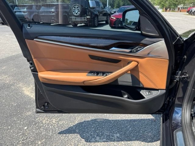 Used 2020 BMW M550i xDrive AWD/4WD image 17
