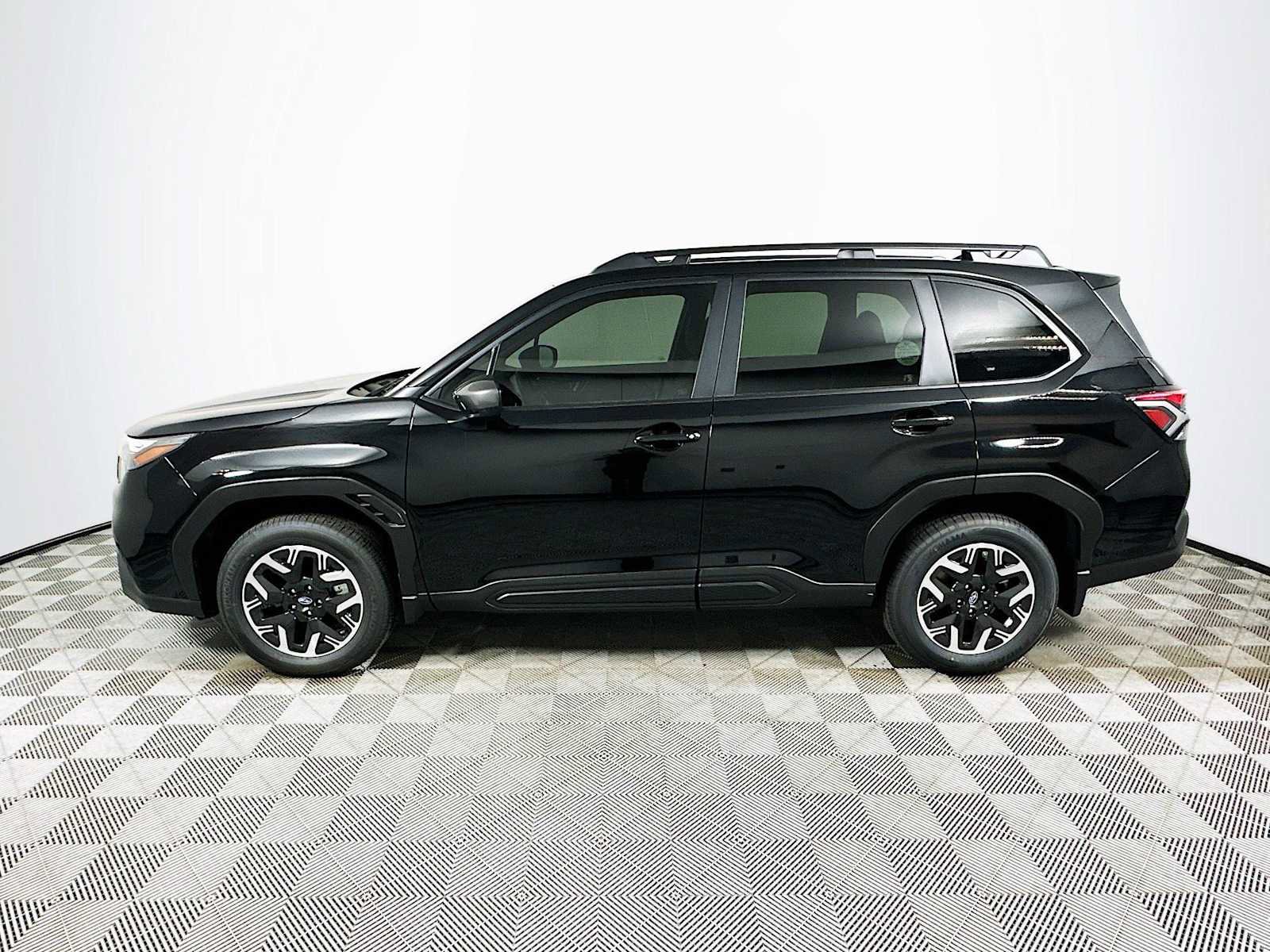 Certified 2025 Subaru Forester Premium w/ Convenience Package #2 image 4