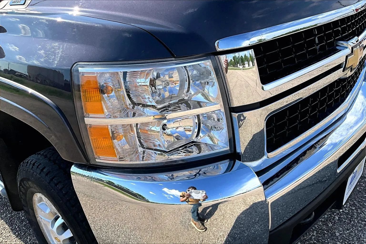 Used 2010 Chevrolet Silverado 2500 LT w/ Interior Plus Package AWD/4WD image 28
