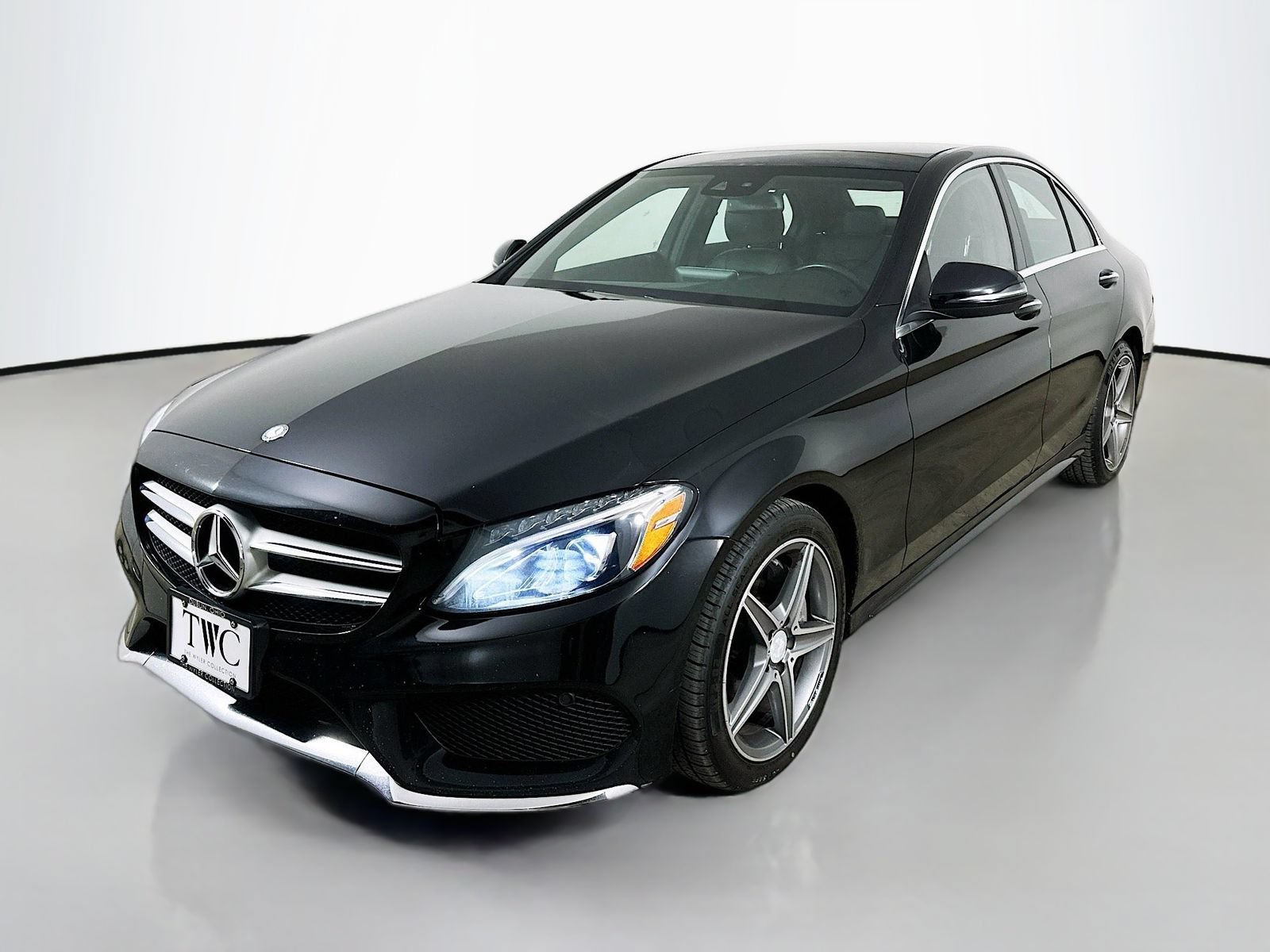 Used 2016 Mercedes-Benz C 300 4MATIC Sedan image 1